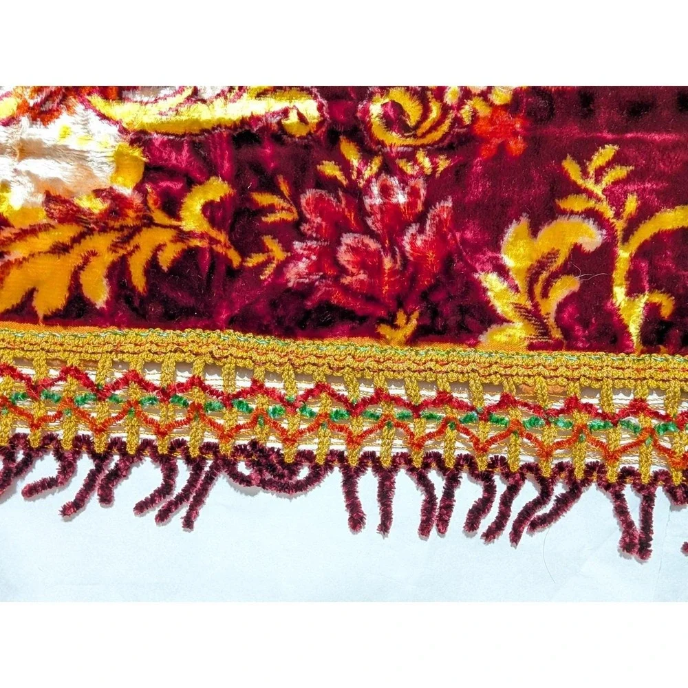 VTG 70s Besana Italian Velvet Tapestry 101